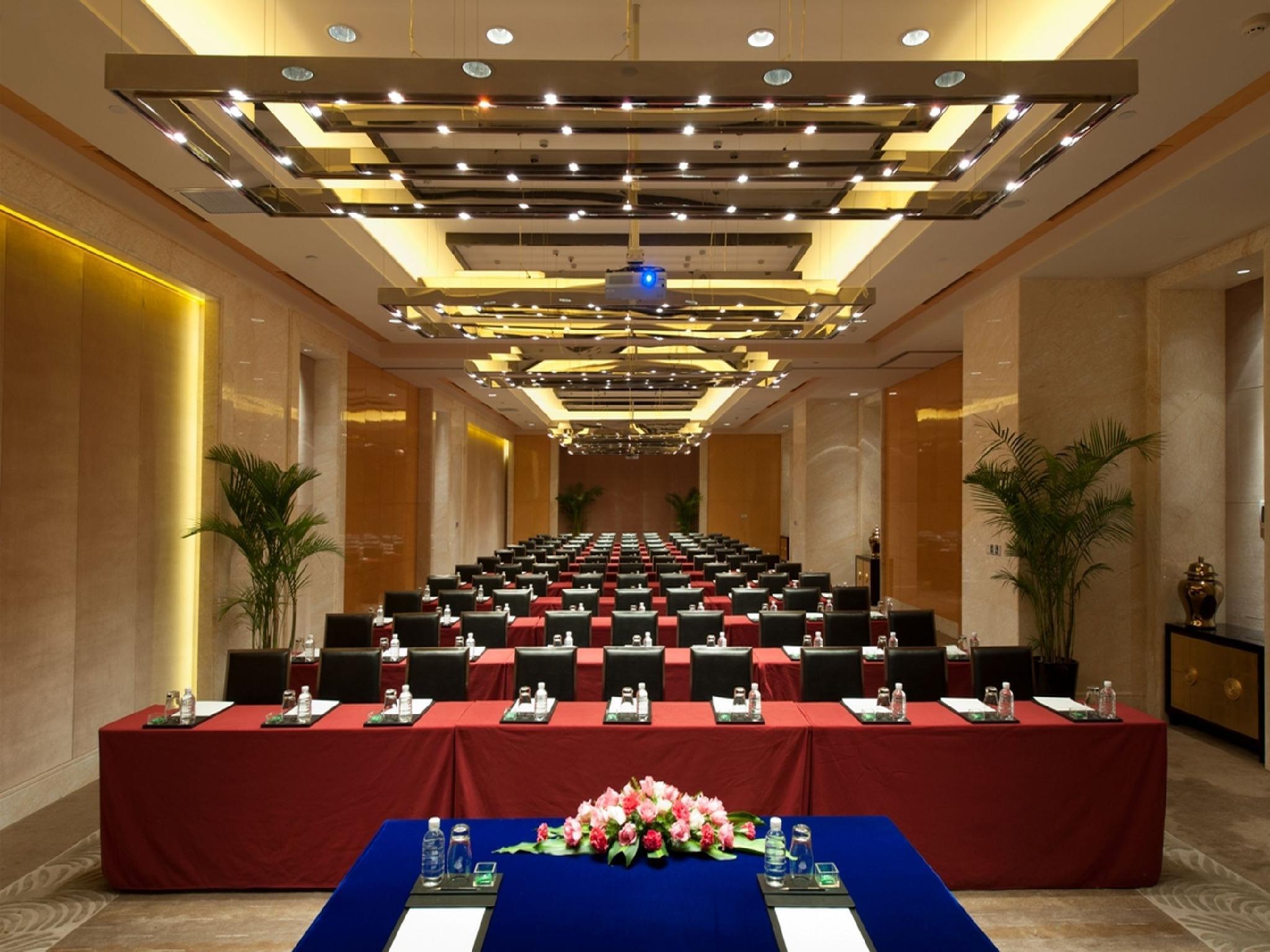 Hotel Wyndham Grand Plaza Royale Colorful Yunnan Kunming Zewnętrze zdjęcie